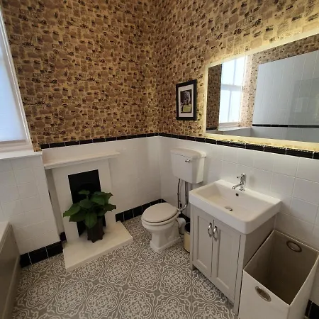 Appartamento 6 Rowntree House
