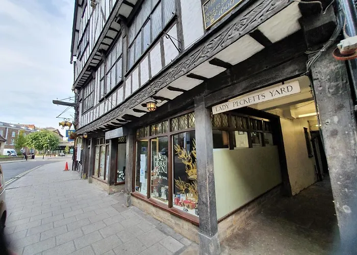 Appartement 6 Rowntree House *