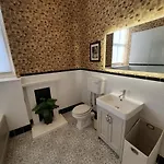 Apartman 6 Rowntree House