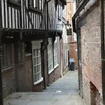 Apartman 6 Rowntree House
